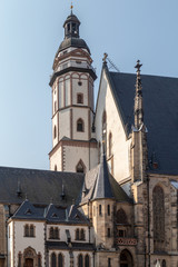 Fototapeta na wymiar View of the Leipzig church Thomaskirche in Leipzig.at blue sky