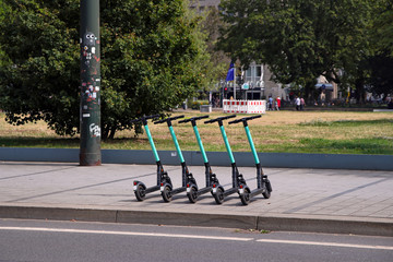elektroroller am graf-adolf-platz