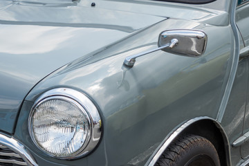 Obraz na płótnie Canvas 自動車のヘッドライト　Headlight of the car