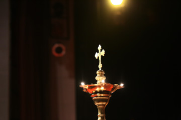 Lightning lamp with cross 