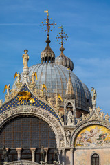 Fototapeta na wymiar St. Marks Basilica in Venice