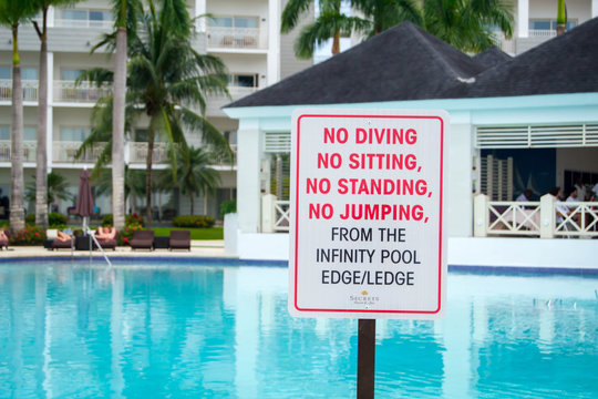 Swimming pool caution sign