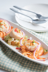 Scallops with spicy seafood sauce