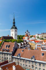 Fototapeta premium Cityscape widok na stare miasto w Tallinie, Estonia