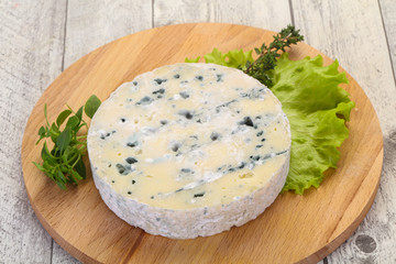 Round blue cheese