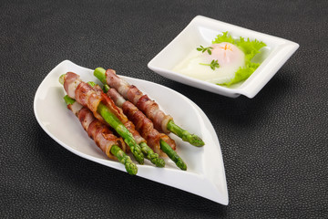 Asparagus with bacon
