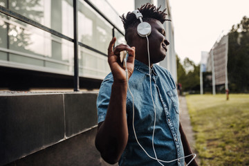 The sound is amazing on these headphones