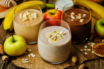 peanut butter smoothie with milk, chocolate, apples, banana and oats