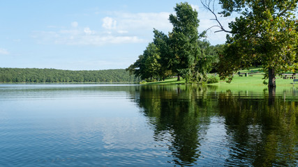 Fototapeta na wymiar Oklahoma lake with campground in summertime