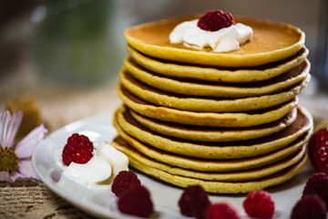 pancakes with fresh berries