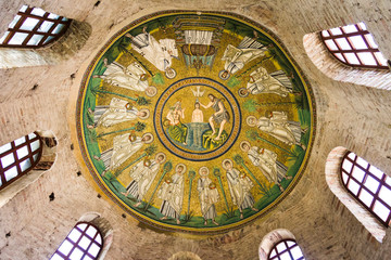Battistero degli Ariani - famous ceiling mosaic, Ravenna, Italy. - obrazy, fototapety, plakaty