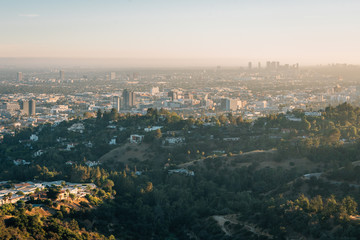 Fototapeta na wymiar Evening view from Griffith Observatory, in Los Angeles, California