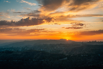 Fototapeta premium Sunset view from the Griffith Observatory, in Los Angeles, California