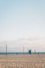 Fototapeta na wymiar Lifeguard stand on the beach in Santa Monica, California