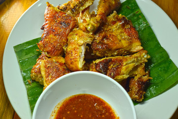  Grilled chicken is a popular food because it is fragrant and delicious. Can eat at any age