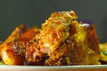  Grilled chicken is a popular food because it is fragrant and delicious. Can eat at any age