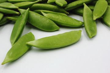 peas on white background