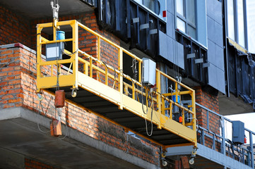 Suspended Platform (ZLP) on wall