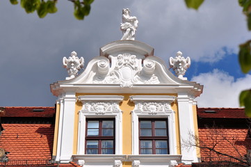 Giebelgruppe des Landtagsgebäudes am Domplatz 8