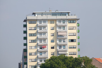 Hochhaus, Monotones Wohngebäude, Mannheim, Baden-Württemberg, Deutschland