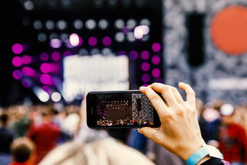 Recording a concert on a mobile phone, Outdoor stage.