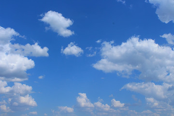 beautiful dark blue sky and white clouds