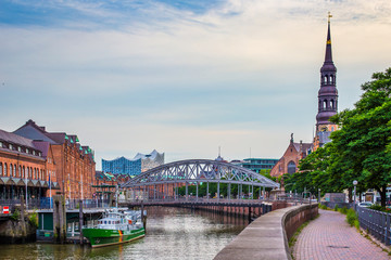 Fototapeta premium Der Hafen von Hamburg