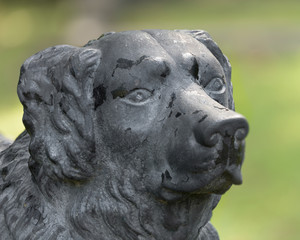 Fototapeta na wymiar The Iron Dog of Hollywood Cemetery in Richmond, Virginia
