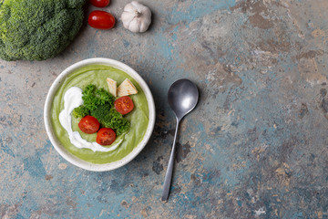 Broccoli cream soup with raw ingredients for it