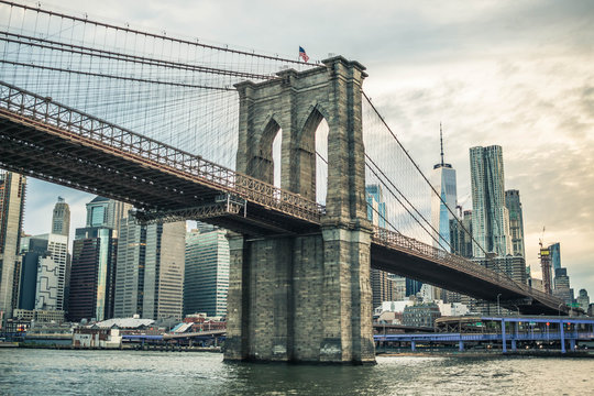 Brooklyn Bridge, New York at sunset, Manhathan