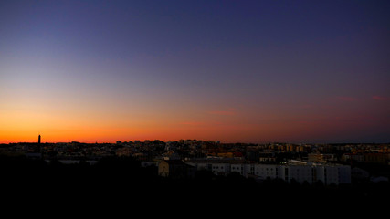 Vue de Lagos au Portugal de nuit