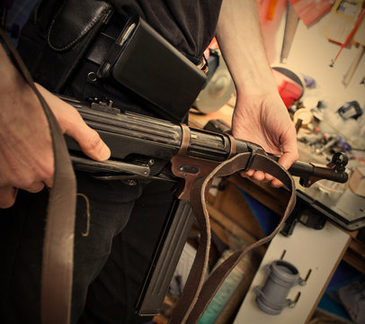 MP38 in the hands of a master restorer