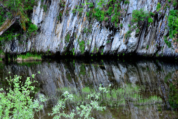 Crag Mountain Water Reflection Summer Green Trees Large pine trees mountains Water