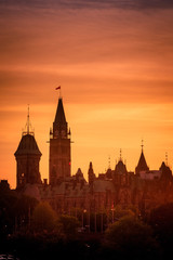 Fototapeta na wymiar View of Ottawa city buildings and Rideau canal from Mackenzie King bridge during sunset