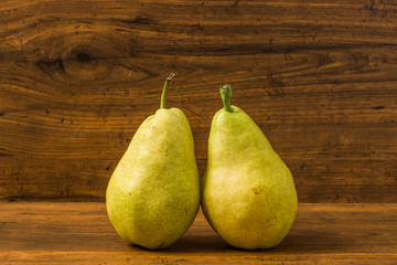 洋梨　Freshly picked pears (Pyrus communis)