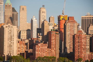 Fototapeta na wymiar Alte Hochhäuser in Manhattan, New York City