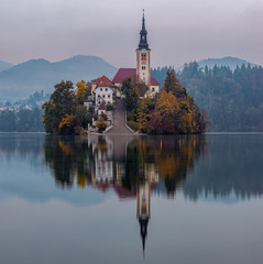 Fototapeta na wymiar Little island on lake bled. Slovenia. Church. Tourist
