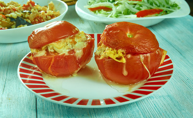 Tomato Bun chicken with cheese Melts