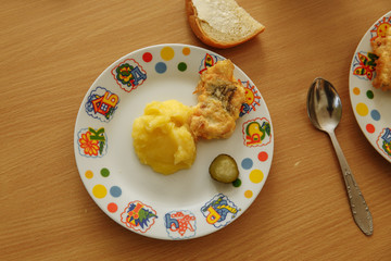 potatoes and tea in kindergarten