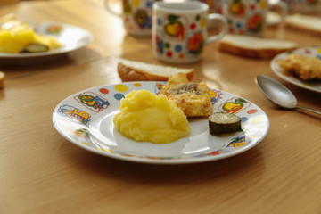 potatoes and tea in kindergarten