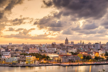 Fototapeta na wymiar Havana, Cuba downtown skyline