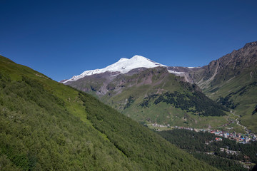 Fototapeta premium Mount Elbrus in July from Cheget lift
