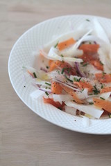 salade de radis noir et truite fumée