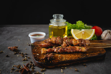 BBQ grill cooked with hot spicy Sichuan pepper sauce Is a Chinese herb.