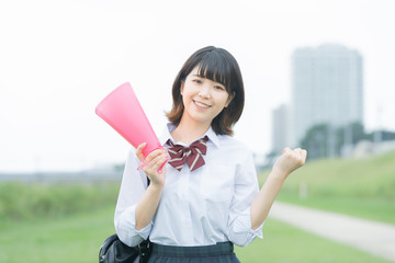 応援する女子高生