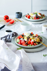 Niçoise salad with anchovy, tomatoes, egg