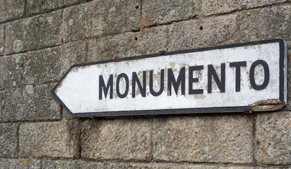 Monument signal