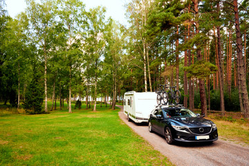 Camping Urlaub mit Wohnwagen in Schweden 