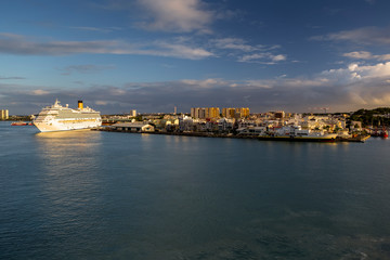Fototapeta premium Guadeloupe coastline on a sunset