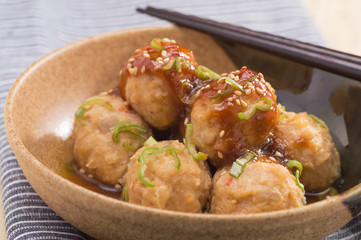 味噌ダレ肉団子